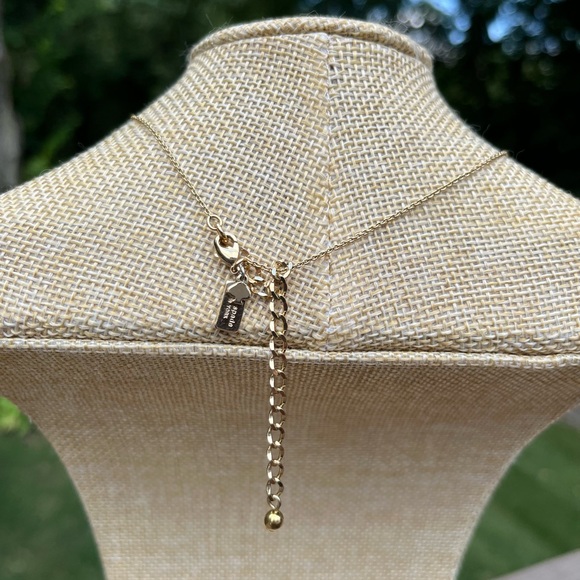 3/$30 KATE SPADE INITIAL E GOLD TONE NECKLACE - Picture 4 of 5